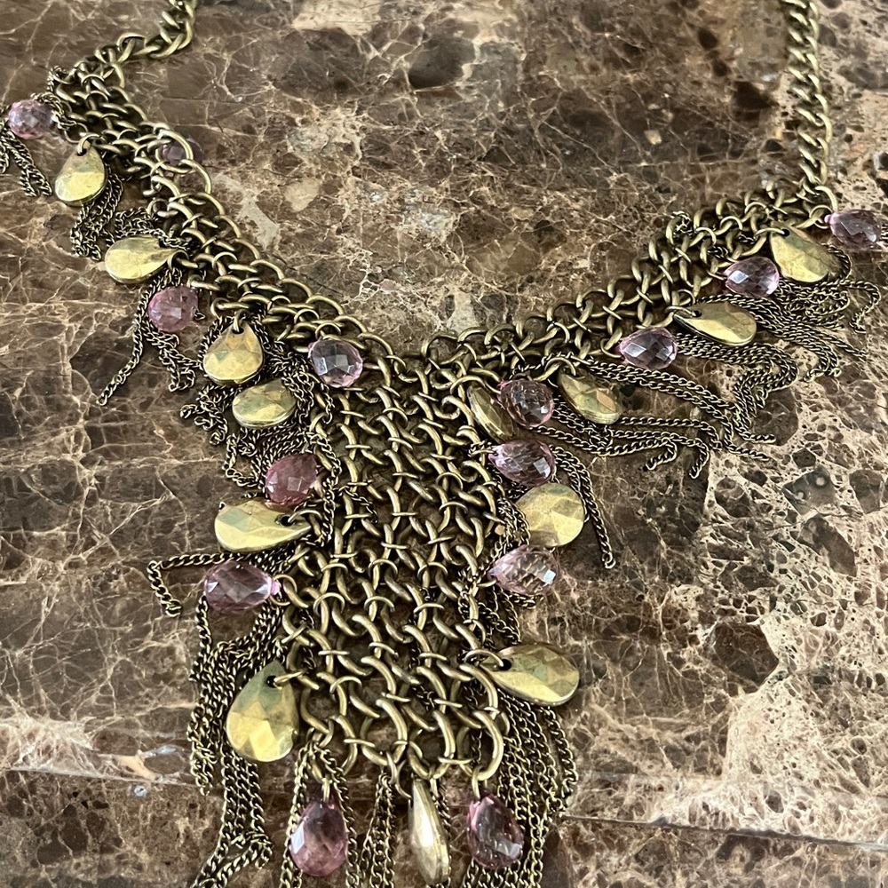 ✝️✝️ Antique look Gold-Tone BIB Necklace with Purple & Gold like Crystals